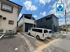 現地（2026年4月20日）撮影。香住丘小学校徒歩9分。スーパーやコンビニなども近く周辺環境充実。快適でゆとりのある生活空間で新生活を始めましょう^^