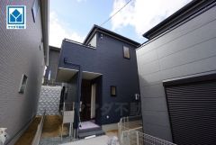 若宮小学校まで徒歩2分と近く、お子様も無理なく通えます。快適でゆとりのある生活空間で新生活を始めましょう^^