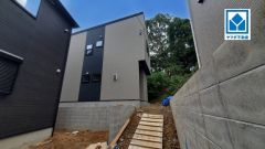 福間小学校徒歩10分。スーパーやコンビニなども近く周辺環境充実。快適でゆとりのある生活空間で新生活を始めましょう^^