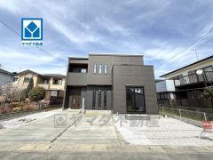 イオンモール福津まで車で7分（4.6ｋｍ）。お気に入りの家具とインテリアで素敵な部屋を作りましょう。