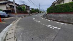 住人以外の車の進入も少なく、小さなお子様を持つご家庭にも安心です＾＾