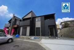 赤間小学校徒歩2分で通学がしやすく、快適に過ごせます。子育てに優しい落ち着いた住環境＾＾