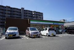 ファミリーマート　福岡和白三丁目