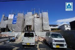 2025年10月9日撮影。全2区画の新築戸建が新登場です。お問合せお待ちしております＾＾