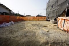 現地（2025年3月25日）撮影。お子様と公園に行けない日も、のびのびお庭で遊べるのがうれしいですね。ガーデニングやお子様のプールなど大活躍です＾＾