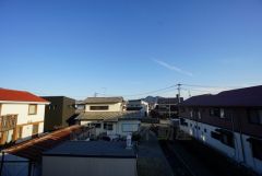 2階バルコニーからの眺望です。前面に遮るものがなく景色を一望できます。
