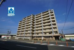 令和8年3月リフォーム完了＾＾スーパー、コンビニ、ドラッグストアが徒歩10分圏内に揃っています＾＾快適でゆとりのある生活空間で新生活を始めましょう^^