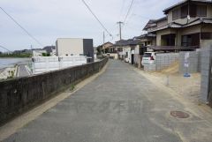 現地（2025年5月5日）撮影。住人以外の車の進入も少なく、小さなお子様を持つご家庭にも安心です＾＾