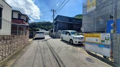 現地（2025年9月9月24日）撮影。住人以外の車の進入も少なく、小さなお子様を持つご家庭にも安心です＾＾