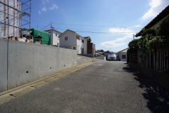 徒歩10分圏内に買い物施設充実。毎日のお買い物がしやすく、快適に過ごせます。