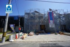 現地（2026年7月22日）撮影。子育てに優しい落ち着いた住環境。10年間の瑕疵保証が付いた安心の新築戸建。最新の設備で気持ちの良い新生活を送りませんか＾＾