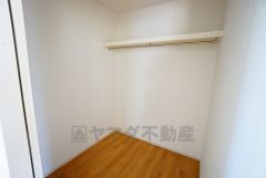ファミリークローク。帰宅後アウターをすぐに収納出来るため、部屋が散らかりにくく片付けらくらく＾＾