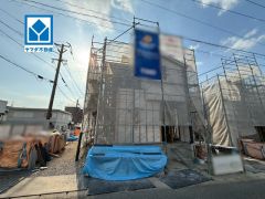 現地（2026年5月25日）撮影。1号棟。家族のニーズに対応できる柔軟な空間設計＾＾全居室収納スペース付きの充実した間取り＾＾