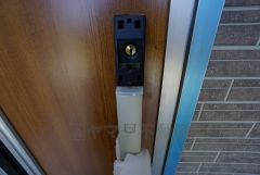 かざすだけで開閉できる、タッチキー採用の玄関。お買い物帰りで、両手がふさがってきても簡単に中に入れます＾＾