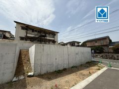 現地（2026年4月6日）撮影。八田小学校徒歩7分。スーパー・コンビニ・ドラッグストアも徒歩10分圏内に揃っています＾＾快適でゆとりのある生活空間で新生活を始めましょう^^