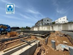 現地（2026年4月27日）撮影。階段昇降がなく、子育てや介護がしやすい平屋＾＾ししぶ駅徒歩11分、都心へのアクセス良好＾＾