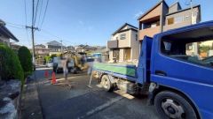 現地（2025年11月27日）撮影。大型車の通行が少なく、騒音や振動が少ないので静かで快適な生活を送れます。