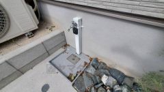お車の洗車や外壁のお掃除をする際に便利な外水栓。