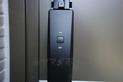 お子様を抱っこしながら簡単に開けられるのが便利なスマートキー。