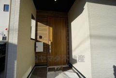 家の顔となる玄関扉がかっこいいと、たくさんの人を招き入れたくなりますね＾＾