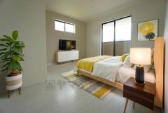 家具はイメージです。寛ぎの時間を紡ぎだす主寝室は、大型ベッドを置いても余裕の広さを確保しています。