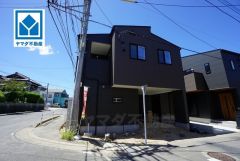 JR九産大前駅徒歩3分、都心へのアクセス良好。スーパーやコンビニなども近く周辺環境充実。快適でゆとりのある生活空間で新生活を始めましょう^^
