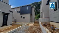 福間小学校徒歩10分。スーパーやコンビニなども近く周辺環境充実。快適でゆとりのある生活空間で新生活を始めましょう^^