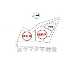 （3号棟）カースペース2台分。前面道路は5.6ｍ。1.2号棟成約済み。