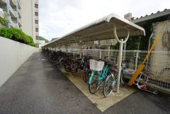 自転車置き場。