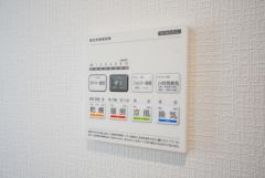 浴室暖房乾燥機付き＾＾梅雨の時期や花粉、PM2.5が酷いときなどの洗濯を干すのに重宝しそうですね＾＾
