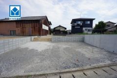 現地（2026年6月11日）撮影。福間小学校徒歩5分＾＾スーパーやコンビニなども近く周辺環境充実。快適でゆとりのある生活空間で新生活を始めましょう^^