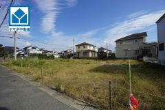 現地（2024年11月5日）撮影。安全性、機能性に優れたオール電化で快適な新生活＾＾小学校・中学校ともに約15分圏内でお子様も無理なく通えます。