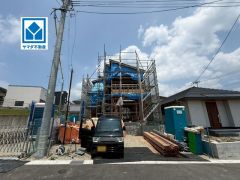 現地（2026年7月8日）撮影。南西向き、全室2面採光で陽当たり良好＾＾快適でゆとりのある生活空間で新生活を始めましょう^^