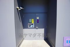 しっかりと扉の閉まるゴミ置き場。ゴミが散らかる心配もありません。