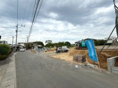 現地（2026年4月13日）撮影。 車による騒音や排気ガスの影響が比較的少なく、通行人の視線なども気にならない、静かな環境＾＾