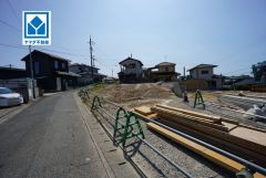 現地（2026年7月24日）撮影。周辺は落ち着いた住宅街。車通りも少なく安心です。快適でゆとりのある生活空間で新生活を始めましょう^^
