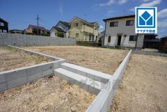 現地（2025年5月20日）撮影。河東小学校徒歩5分＾＾快適でゆとりのある生活空間で新生活を始めましょう^^