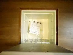 キッチンにある床下収納は、居住スペースを減らさずに買い置きの調味料や非常食などを保管することができます。