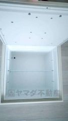 キッチンにある床下収納は、居住スペースを減らさずに買い置きの調味料や非常食などを保管することができます。