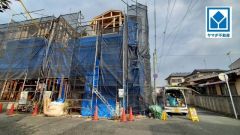 現地（2025年11月26日）撮影。2路線利用可能で都心へのアクセスの幅が広がります。毎日の通勤・通学・買い物がしやすく、快適に過ごせます。