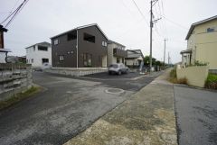 大きな車でも駐車しやすいため、車のサイズを気にせず好きな車に乗れます。