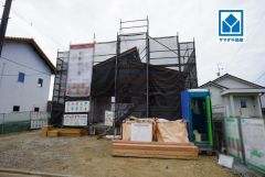 現地（2026年9月11日）撮影。家計にも環境にも優しいオール電化住宅＾＾カースペース3台分を確保＾＾マイカー用に、お客さま用に＾＾