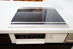 IHクッキングヒーターは火を使わないため、火災の発生リスクを抑えることが出来ます。汚れてもサッとふけてお掃除らくらく＾＾