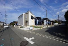 大きな車でも駐車しやすいため、車のサイズを気にせず好きな車に乗れます。