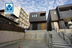 お気に入りの家具とインテリアでステキな部屋を作りましょう。