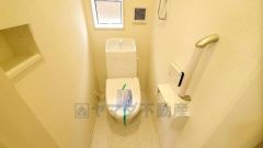 節水・静音設計でエネルギーを効率よく使用し省エネ。汚れをガードする構造でサッと一拭き、お手入れが簡単。