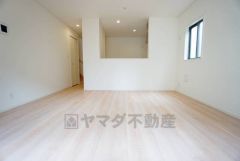 カウンターキッチンで、ご家族と会話をしながら調理ができます。