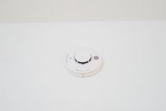 火災発生をいち早く知らせてくれる火災報知器は標準装備です。