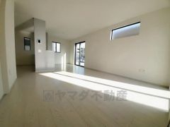 温かみのある雰囲気と、キッチンでの作業性を兼ね備え、家族の笑顔あふれる団らんのひと時をお過ごしいただける設計になっています。