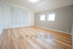 アクセントクロスがオシャレですね。インテリアでどんな部屋にするのか考えるのも楽しみです。